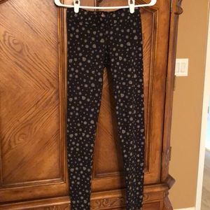 Invite Only leggings